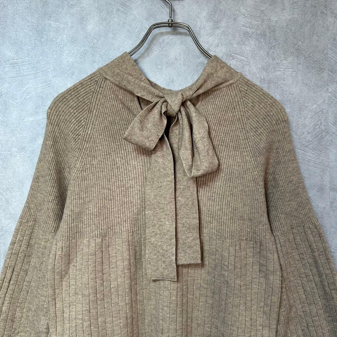 美品 トラッゾ ドンナ TORRAZZO DONNA ハイネック セーター 美品 トラッゾ ドンナ TORRAZZO DONNA ハイネック セーター