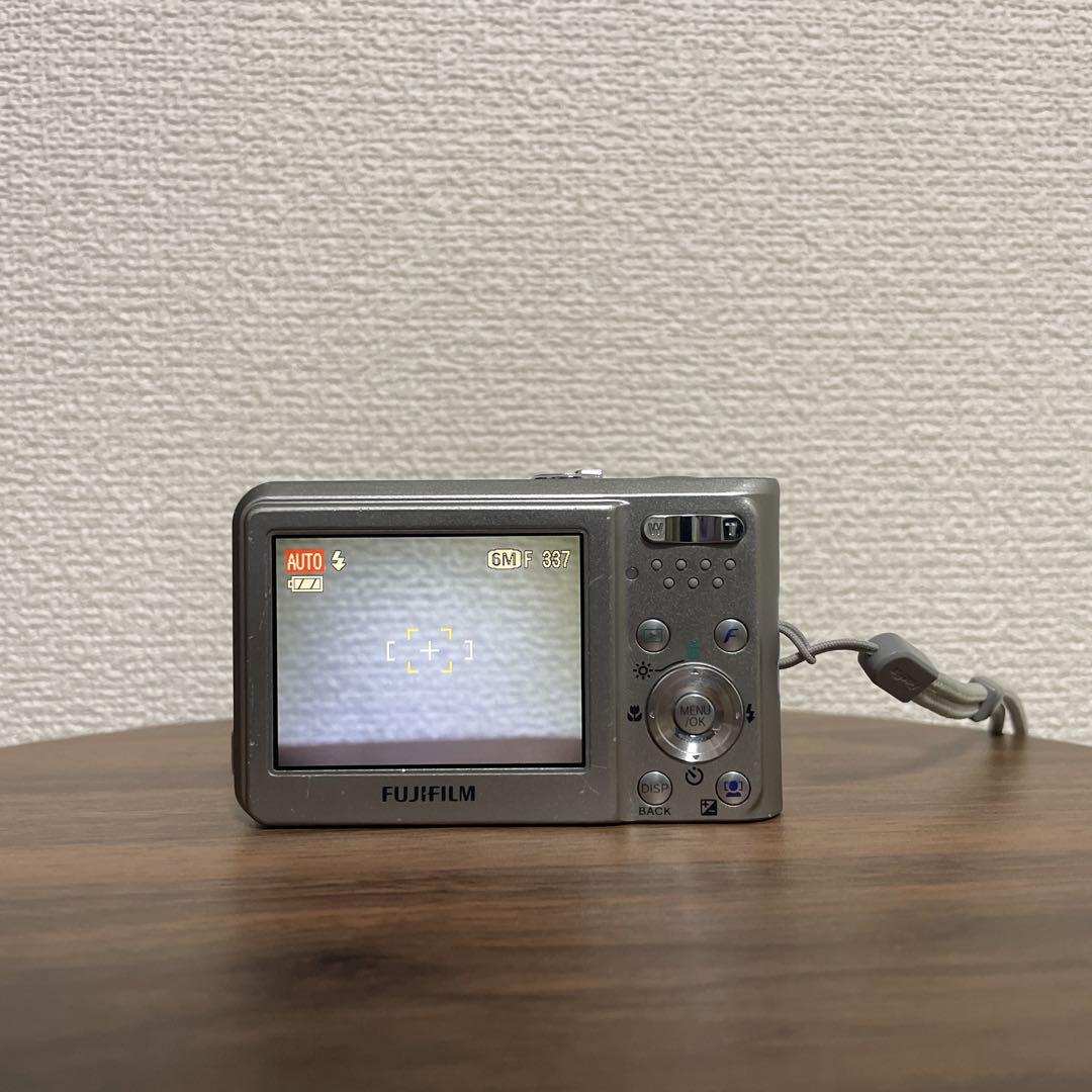 【オールドコンデジ】 FUJIFILM FinePix F31fd