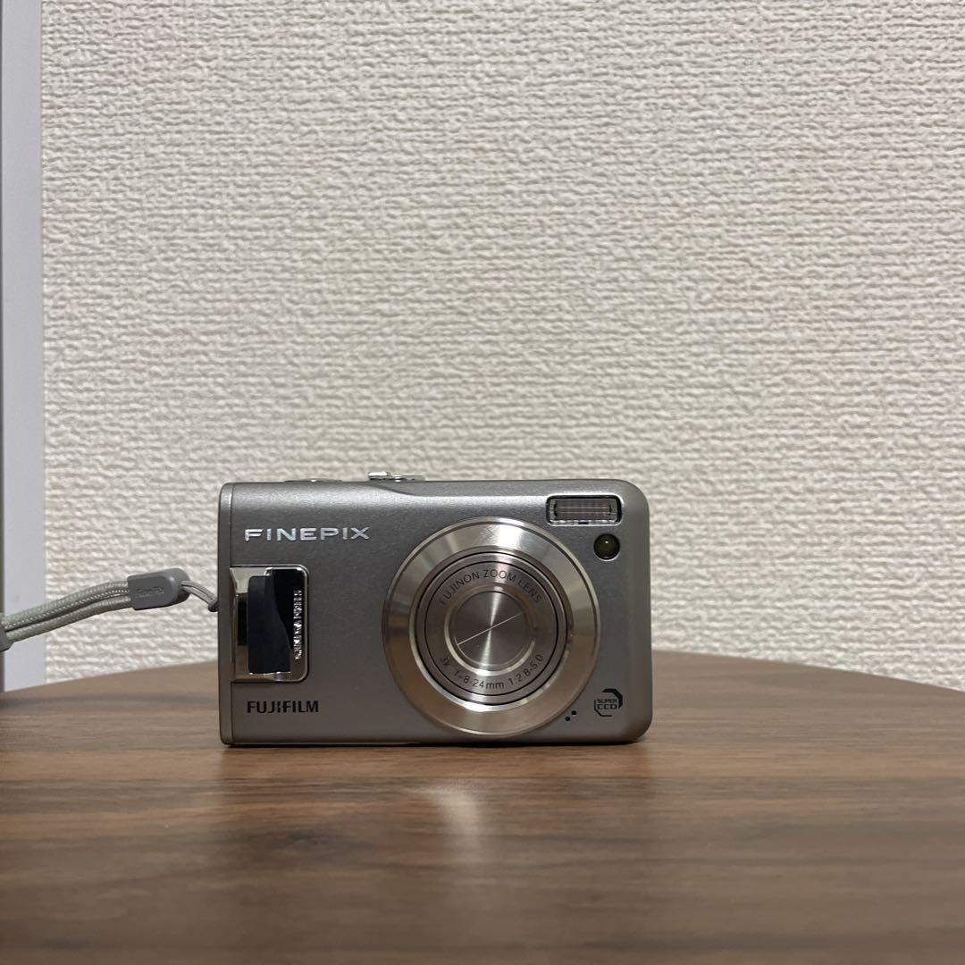 【オールドコンデジ】 FUJIFILM FinePix F31fd