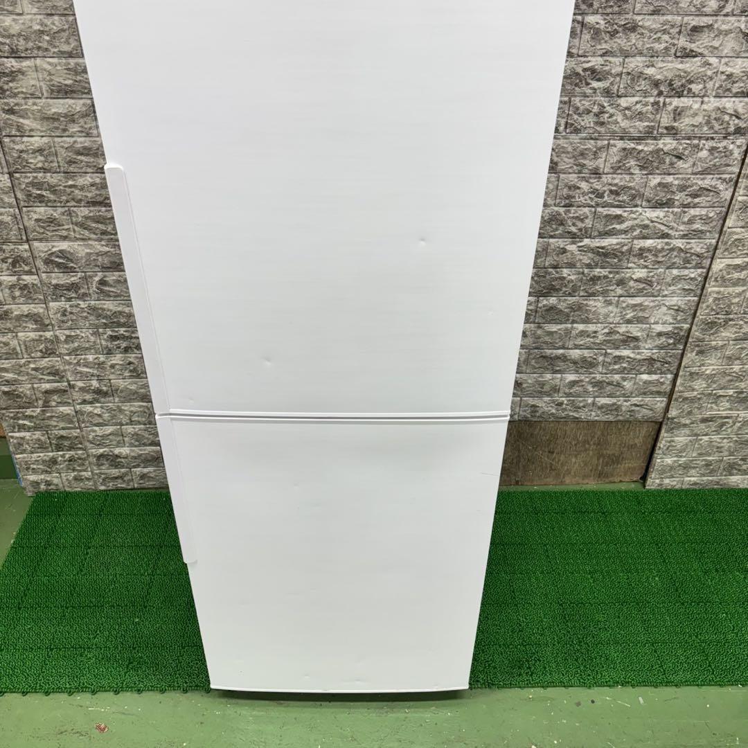 205 シャープ　2020年製　280L 小型　一人暮らし　同棲使用も可能 205 シャープ 2020年製 280L 小型 一人暮らし 同棲使用も可能Ω