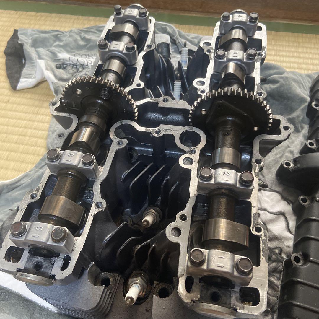 ゼファー400エンジンシリンダー新春特価ヘッド、腰上、珍しいカム付き