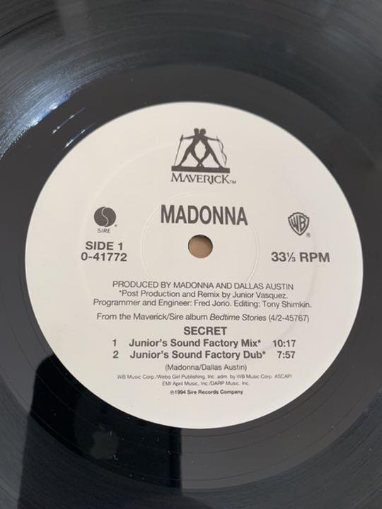 Madonna SECRET 12inch マドンナ シークレット 12インチ - メルカリ Madonna SECRET 12inch マドンナ シークレット 12インチ - メルカリ