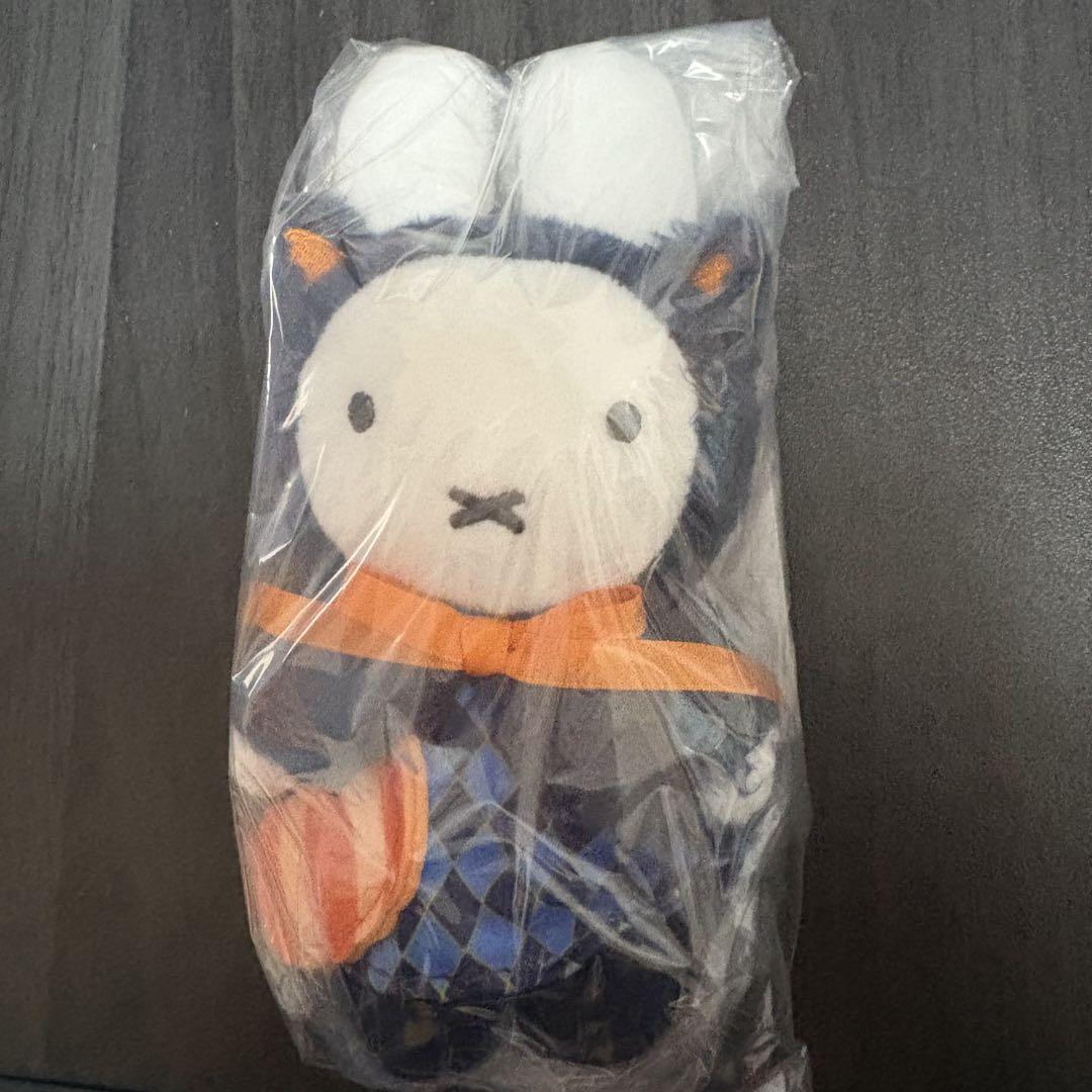ミッフィー　ハウステンボス　ぬいぐるみ　ハロウィーンキャットナインチェ　2023 Amazon.co.jp: ハロウィーンキャットナインチェ 限定 ミッフィー