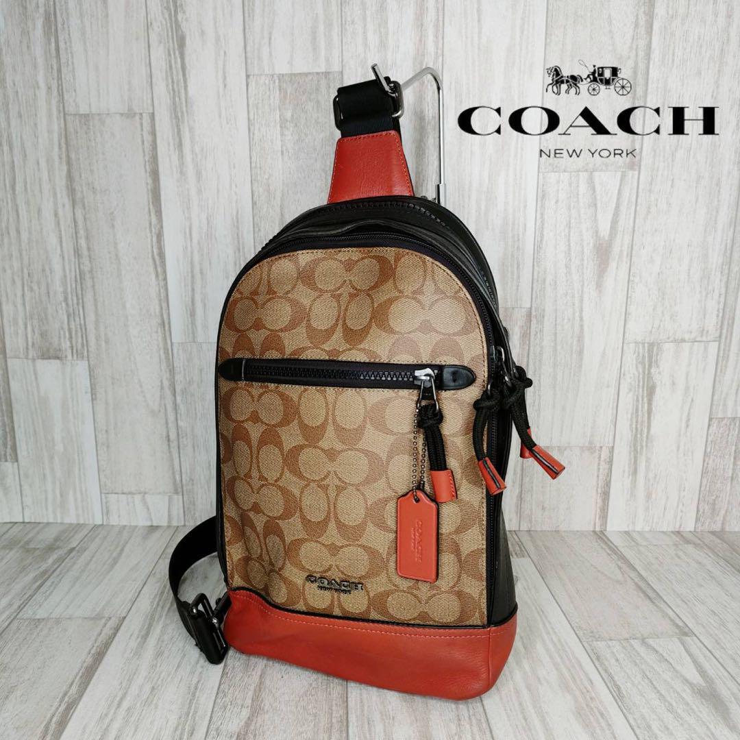 55 COACH コーチ　シグネチャー　ボディバッグ