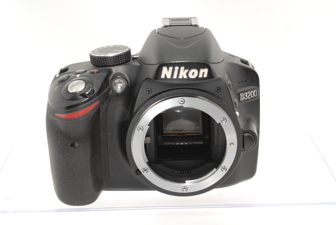 ☘️美品✨簡単スマホ転送☘️Nikon D3200 初心者セット 一眼