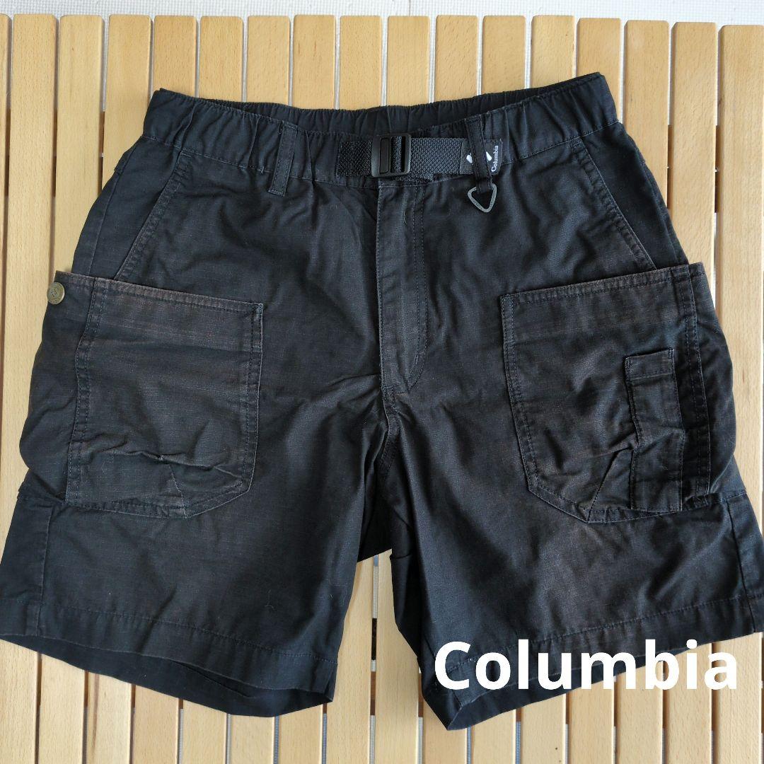 Columbia 黒 ショートパンツ