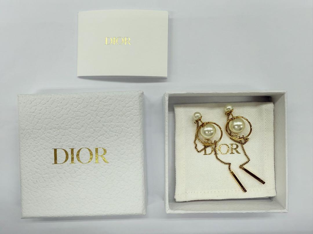 【パールとクリスタルが煌めく♡】DIOR ピアス 🫧⭐️🦢🫧⭐️🦢 ❤︎ 𝐃𝐢𝐨𝐫 ❤︎ 去年のクリスマス