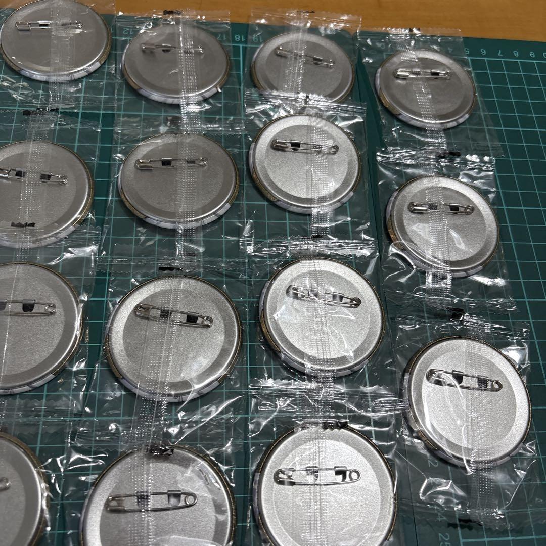 未開封 ツイステ ヴィル 実験着 カプセル缶バッジ 43点