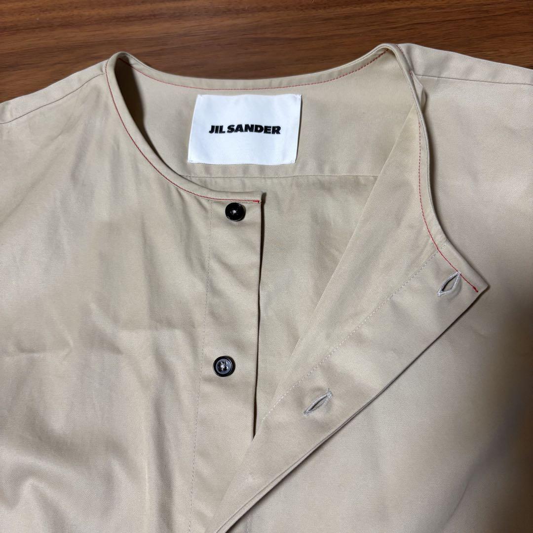 JIL SANDER ノーカラー長袖シャツ ベージュ JIL SANDER（シャツ ・ ベージュ系）のフリマアイテム一覧