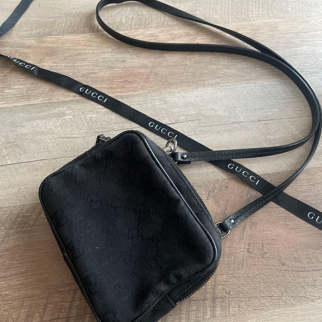 GUCCI グッチ GGキャンバス ミニショルダーバッグ ブラック グッチ gg GUCCI グッチ GGキャンバス ミニショルダーバッグ ブラック グッチ gg