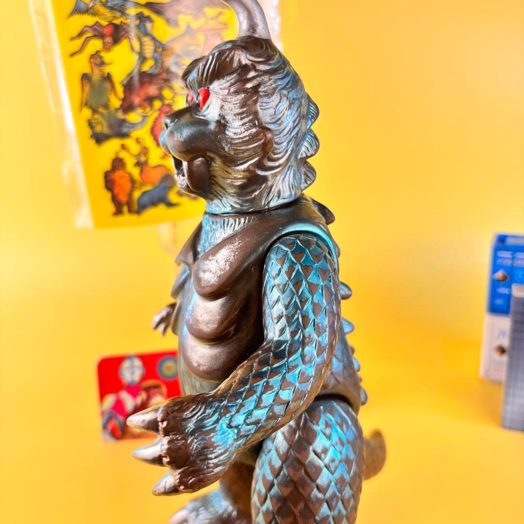 M1号 マルサン 復刻 ゴメス 1期 尾稼働 美品 M1号 マルサン 復刻 ゴメス 1期 尾稼働 美品