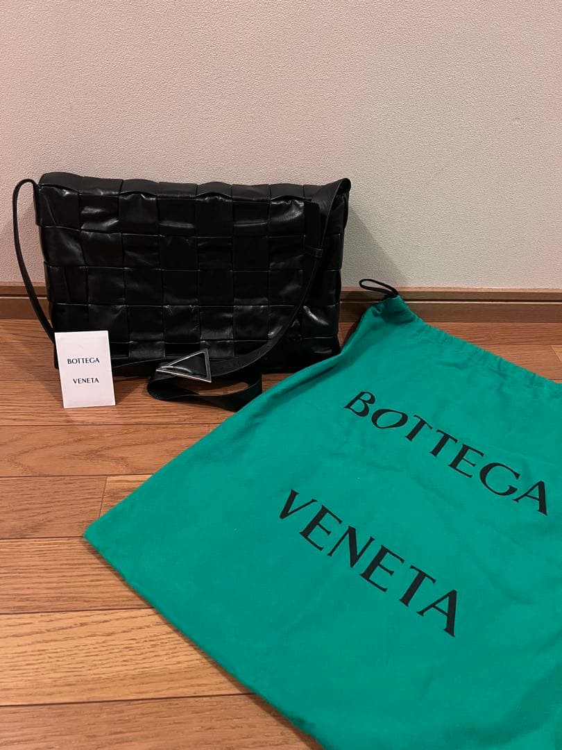 BOTTEGA VENETA ボッテガヴェネタ マキシカセット