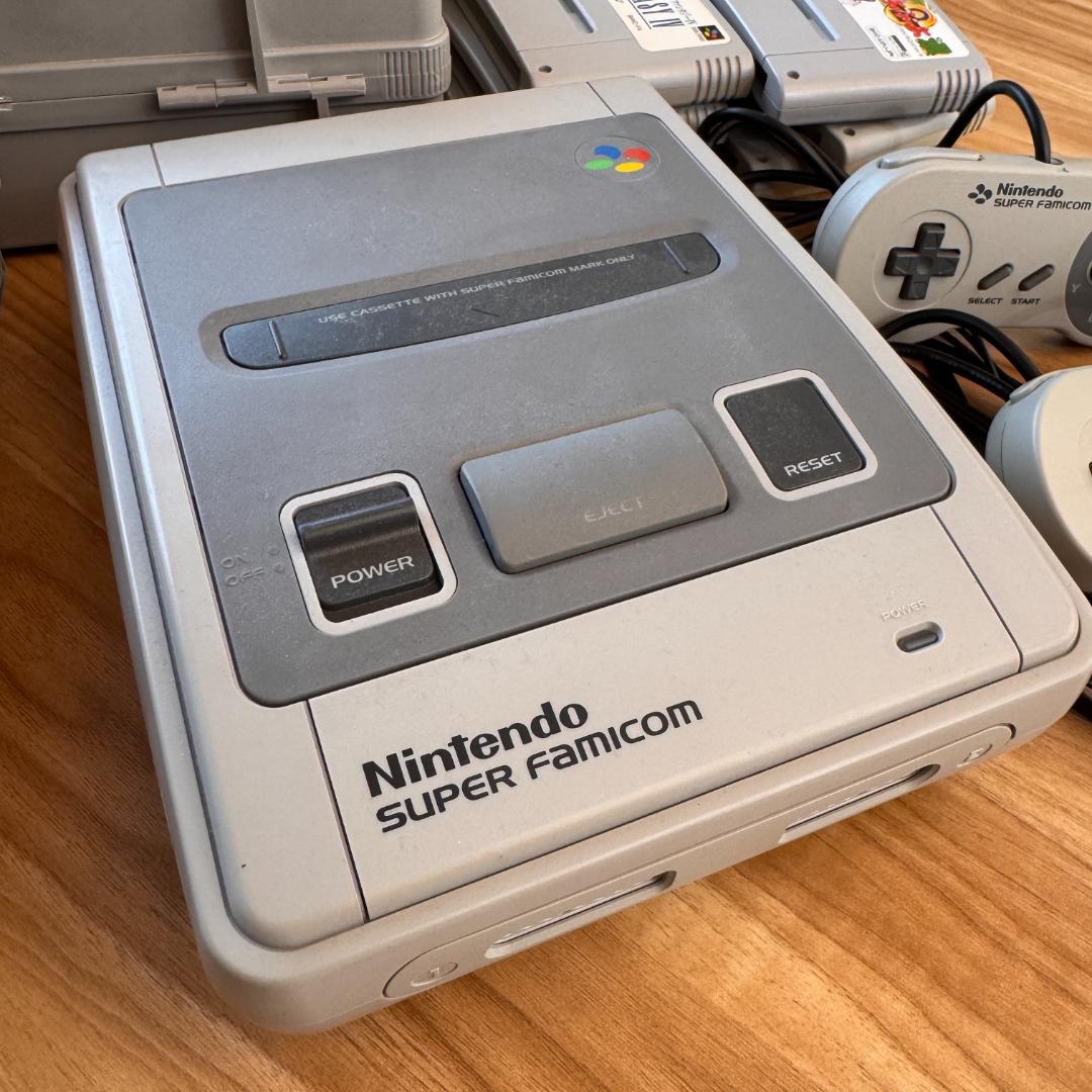 スーパーファミコン本体＋ソフト10個、ケース付き Yahoo!オークション - スーパーファミコン 本体 ソフト 収納