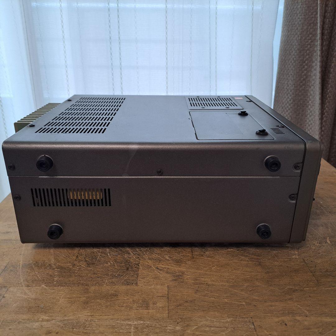 世界的に有名な TRIO トランシーバー TS-780 トランシーバー
