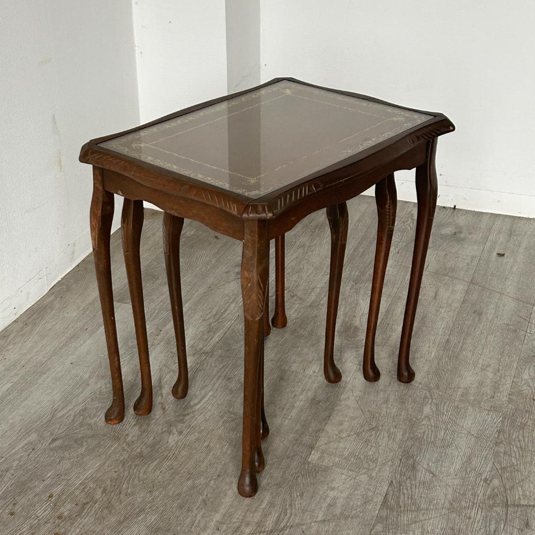 イギリス アンティーク家具 ガラストップ ネストテーブル 845A イギリス アンティーク家具 ガラストップ ネストテーブル 845A