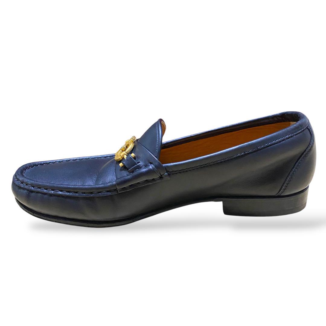 Salvatore Ferragamoブラックガンチーニレザーイタリア製7EE