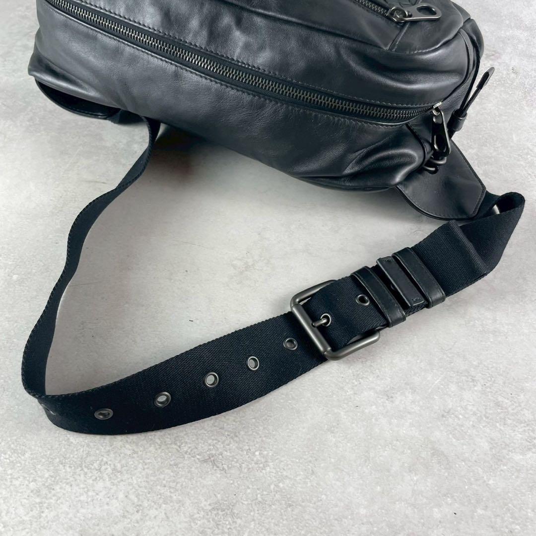 ウエストバッグ ボディーバッグ