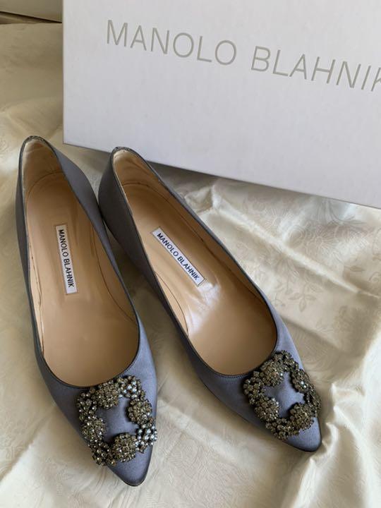Manolo Blahnik ハンギシパンプス