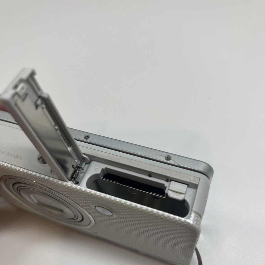 【美品】CASIO EXILIM HS EX-ZR60 ホワイト デジタルカメラ