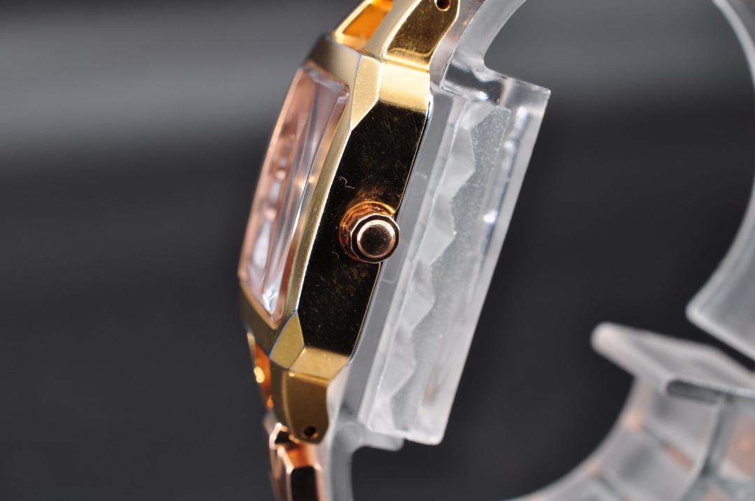 SEIKO セイコー V111-0BE0 限定 ソーラー レディース 腕時計