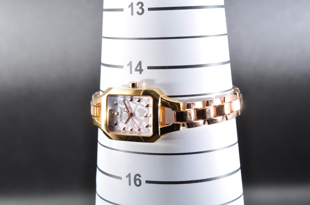 SEIKO セイコー V111-0BE0 限定 ソーラー レディース 腕時計