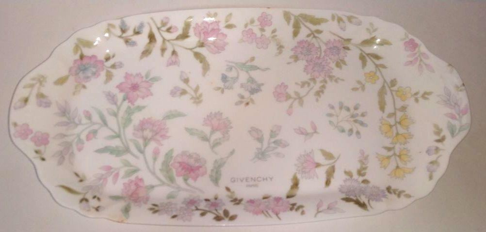 GIVENCHYジバンシィサンドイッチトレー