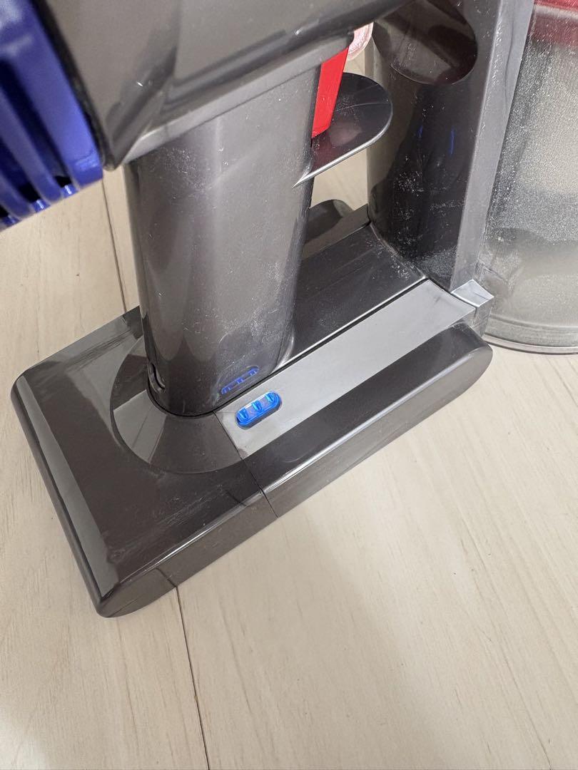 Dyson sv10 コードレスクリーナー