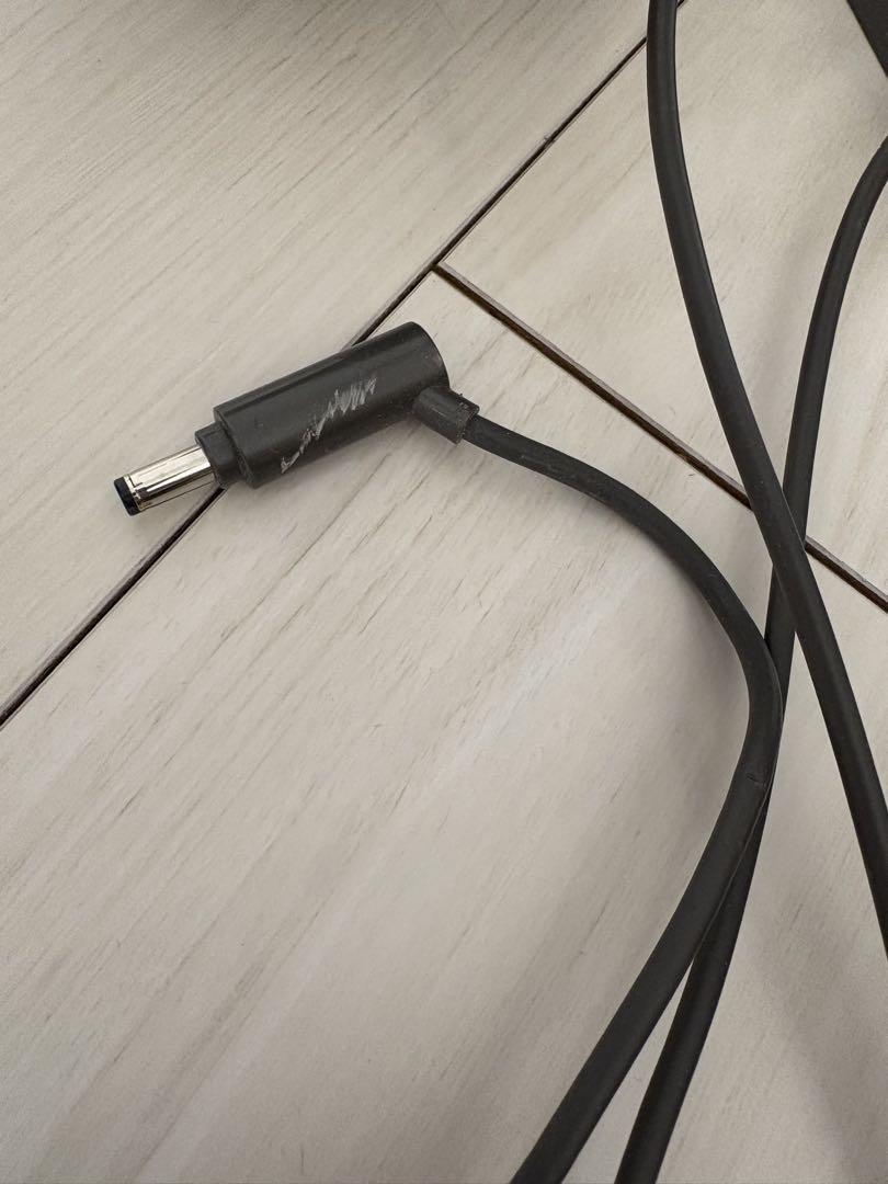 Dyson sv10 コードレスクリーナー