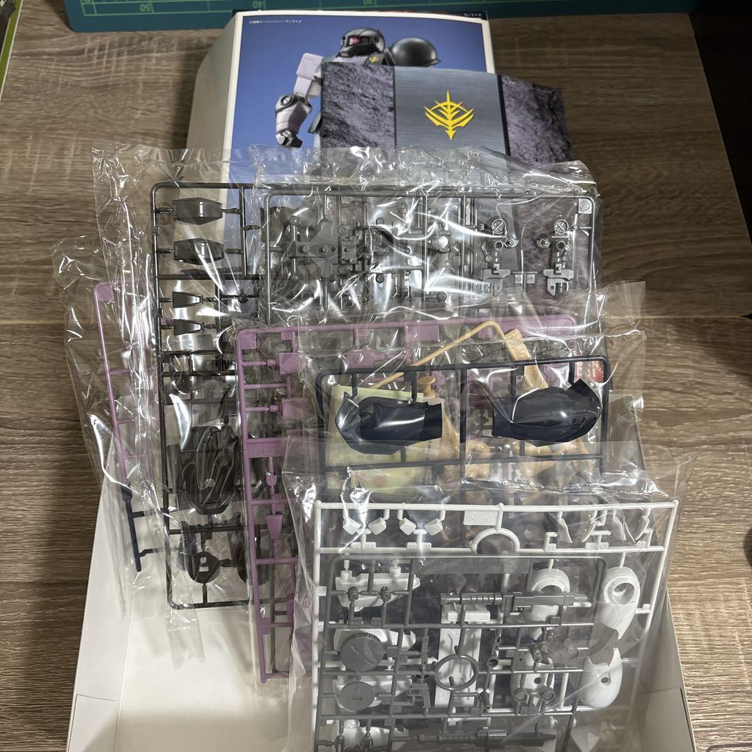 1/100 MG MS-05B ザクI 黒い三連星