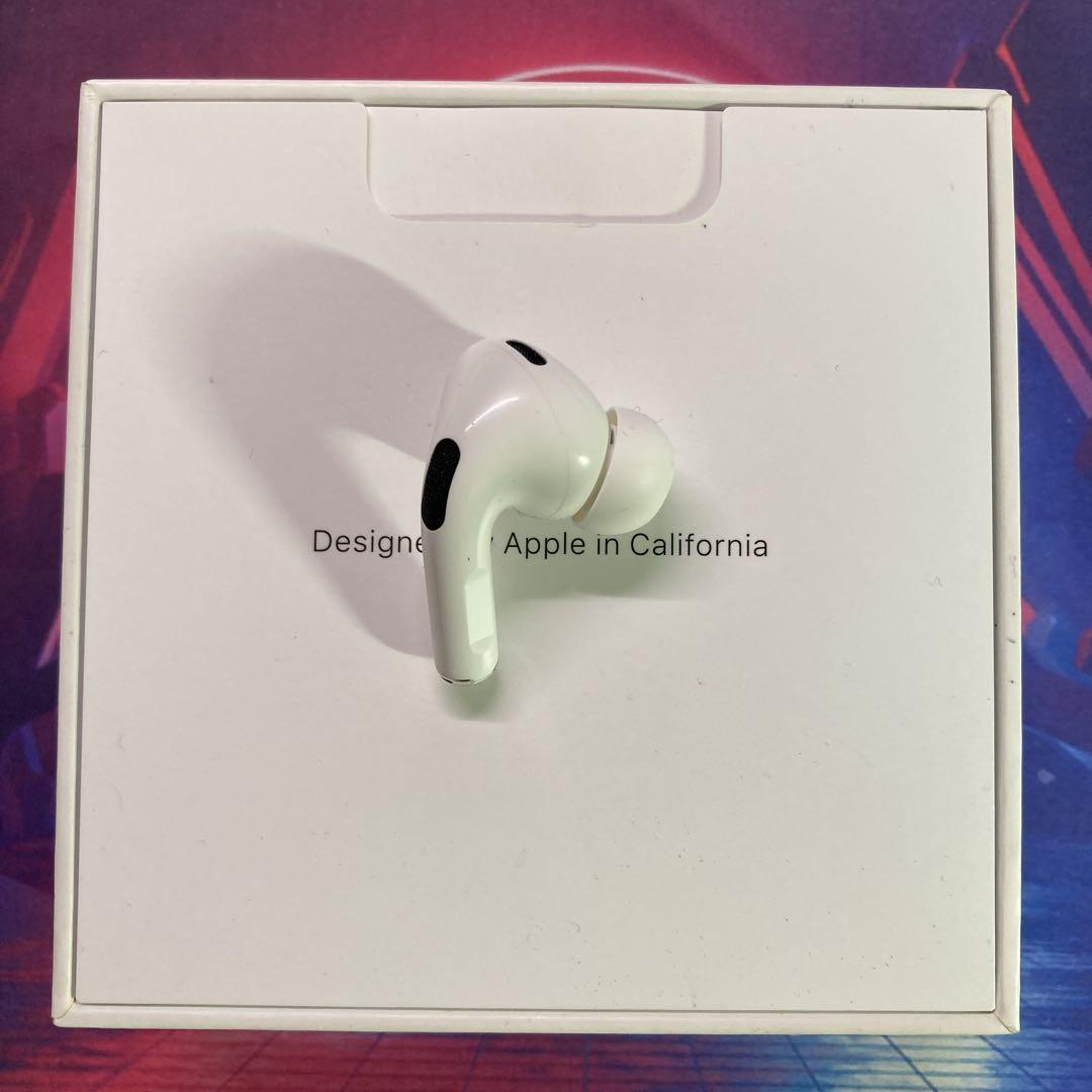 AirPods pro 第二世代　右の目　lightning充電