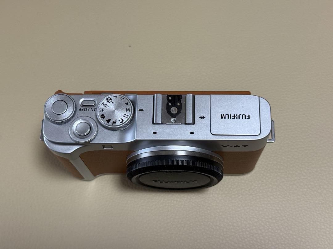 T*y様 FUJIFILM X-A7 ミラーレスカメラ、15-45mmレンズキッ