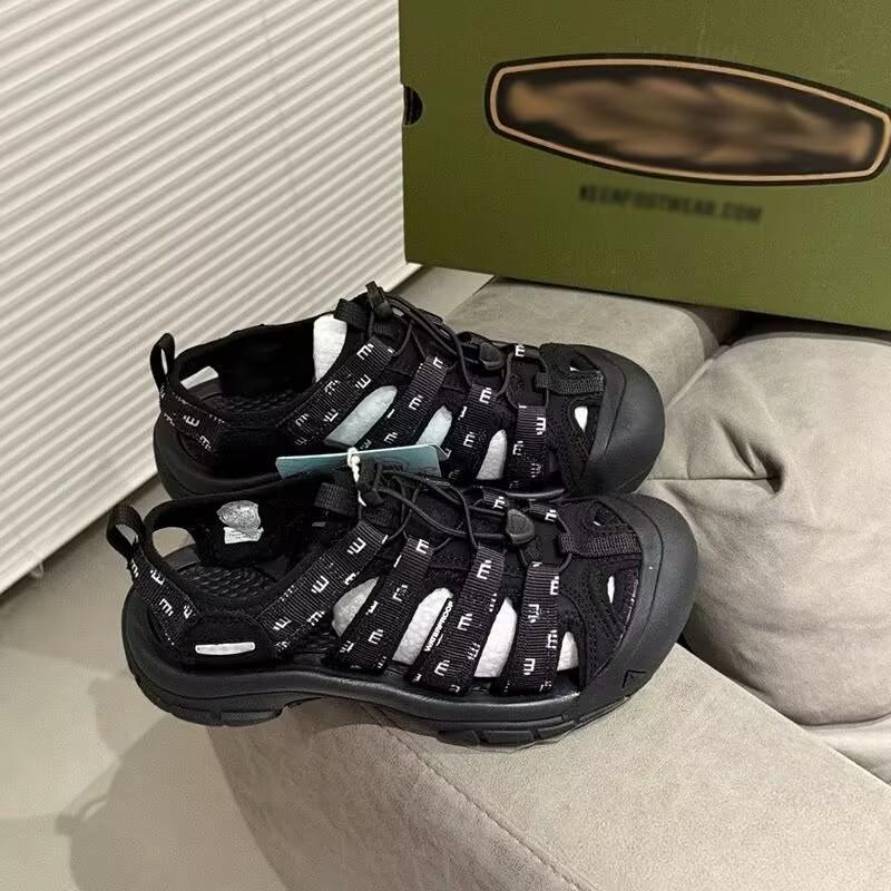 KEEN スポーツサンダル ブラック23.5cm - メルカリ