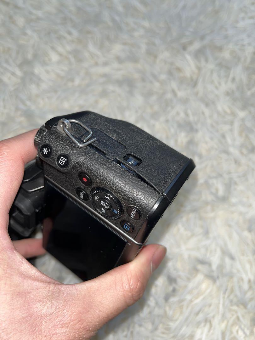 Canon EOS M5 ミラーレスカメラ 本体とレンズ2本