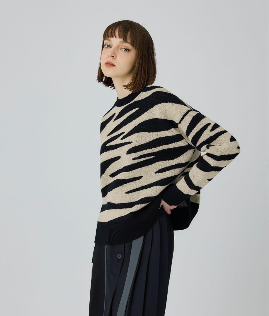 UNITED TOKYO クルースリットニット美品