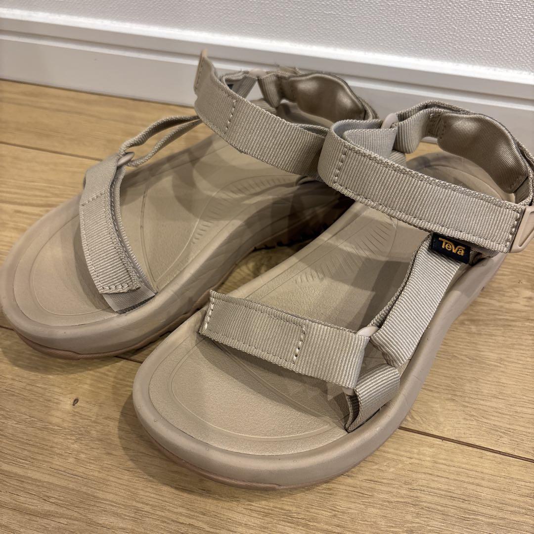 Teva サンダル　ベージュ　23cm