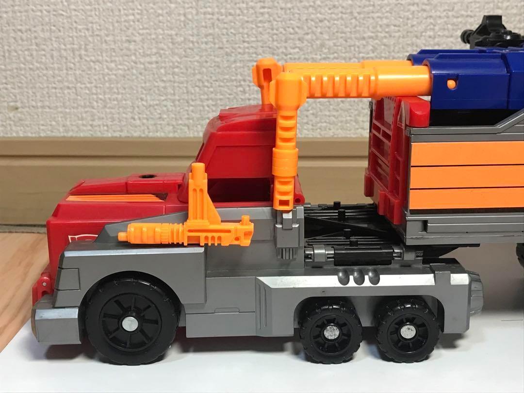 TRANSFORMERS ACTION MASTERS トレーラー型ロボット