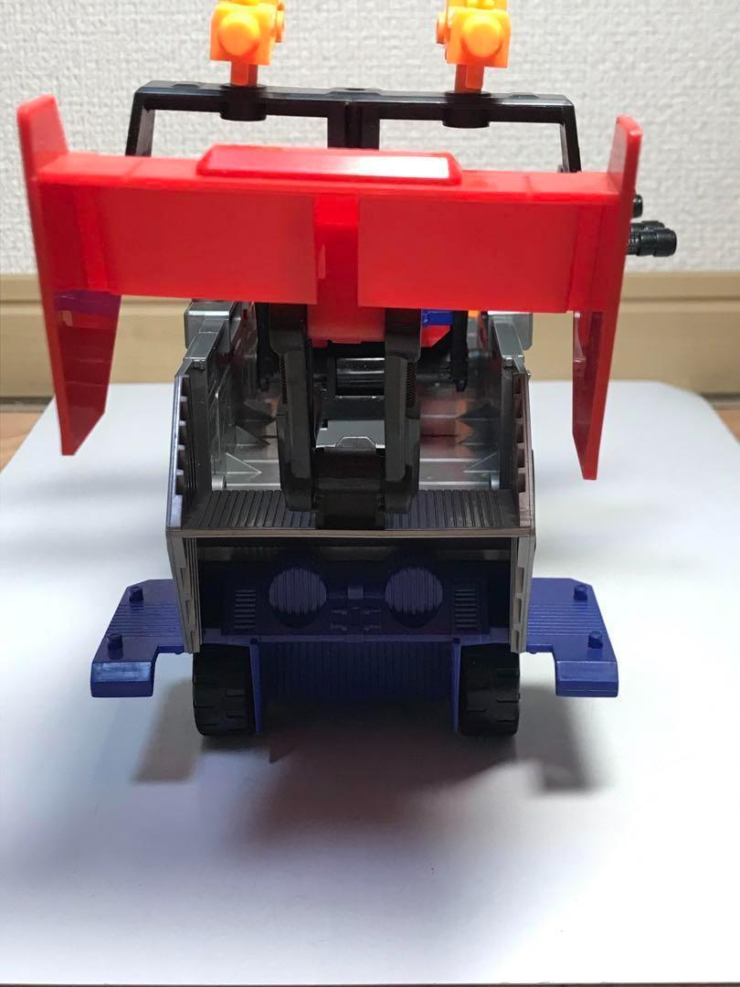 TRANSFORMERS ACTION MASTERS トレーラー型ロボット