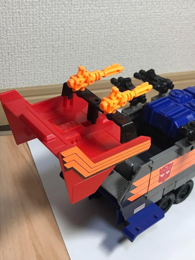 TRANSFORMERS ACTION MASTERS トレーラー型ロボット