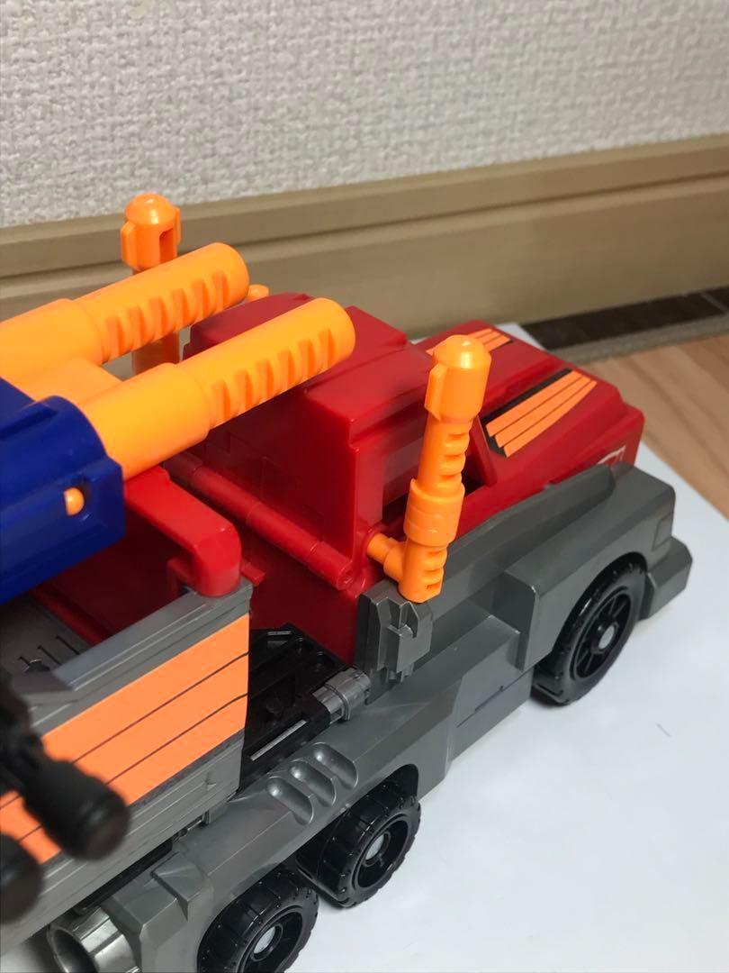 TRANSFORMERS ACTION MASTERS トレーラー型ロボット