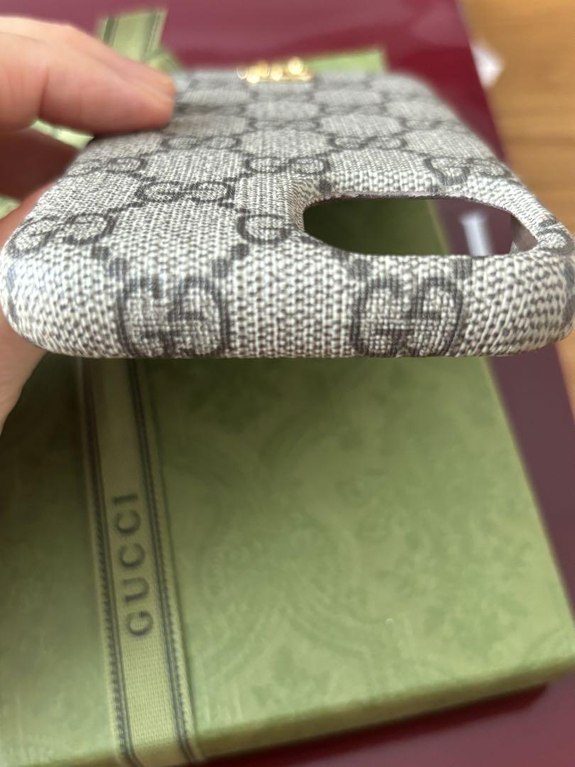 新品同様、本日発送※GUCCI  iPhone15ケース