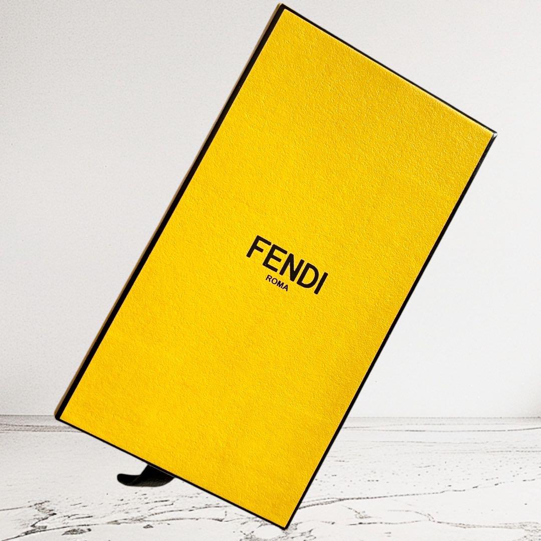 国産品 フェンディ 極美/箱付✨FENDI ラッピー FF マルチカラー ズッカ 小物