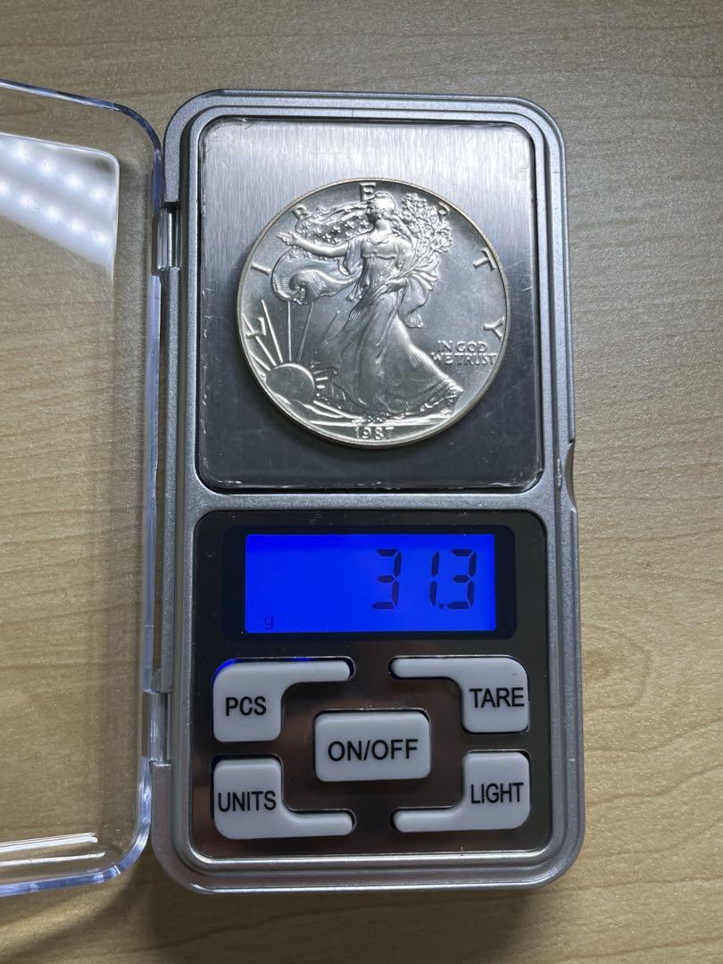 02 アメリカ　イーグル銀貨　1オンス　1987年 アメリカ イーグル銀貨 1オンス 1987年高 品質