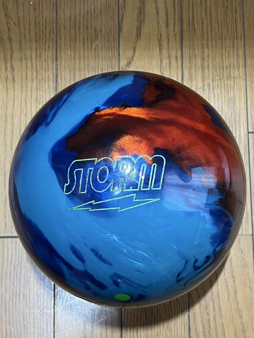 年末のプロモーション特価！ STORM ABSOLUTE パールボウリングボール15ポンド - メルカリ ボール