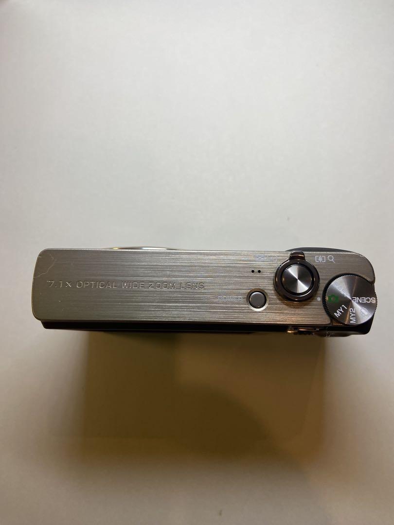 RICOH R10