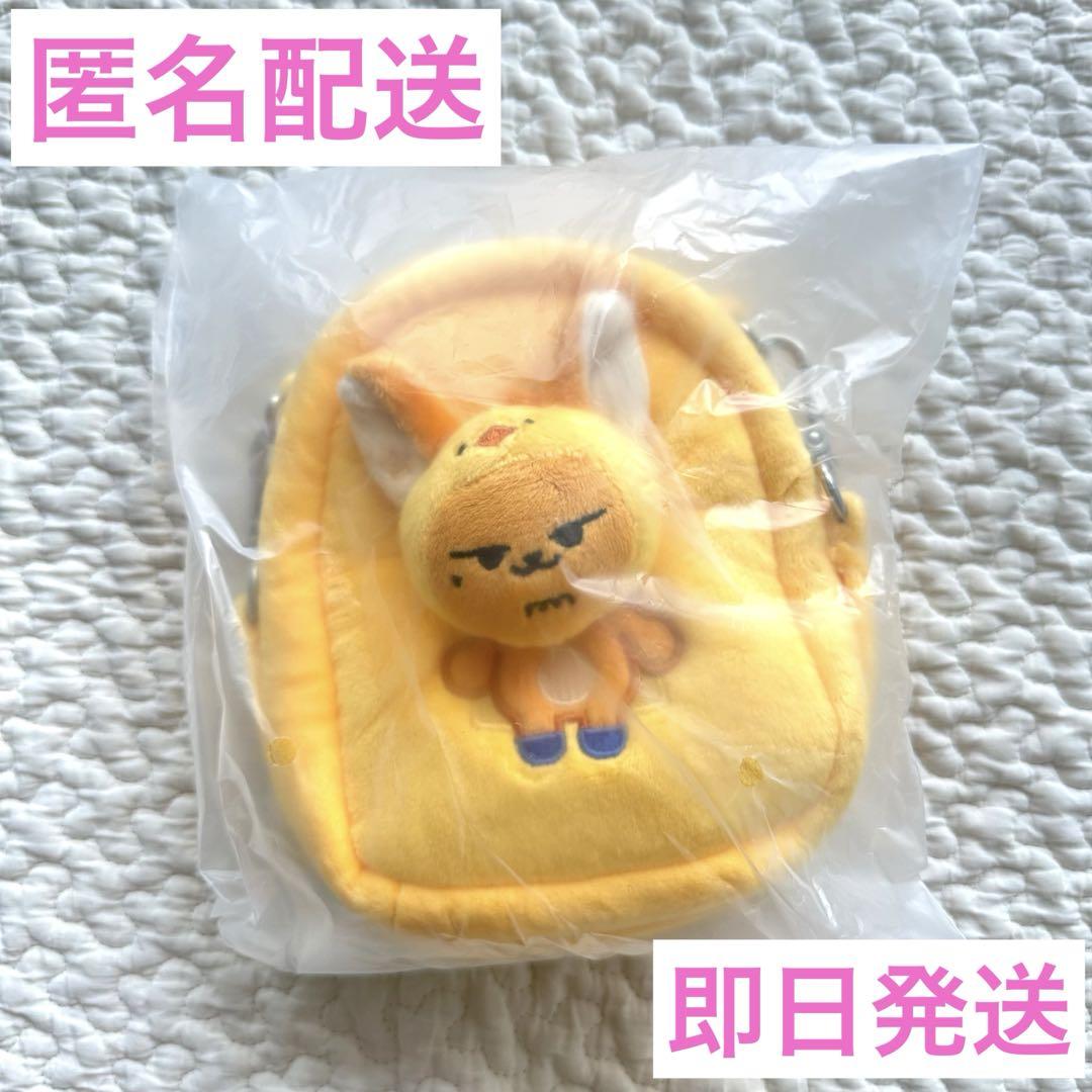 ブランド一覧 | ワールド オンラインストア TXT プルバトゥ ポップアップ 日本限定 マルチポーチ ヨンジュン アイドル