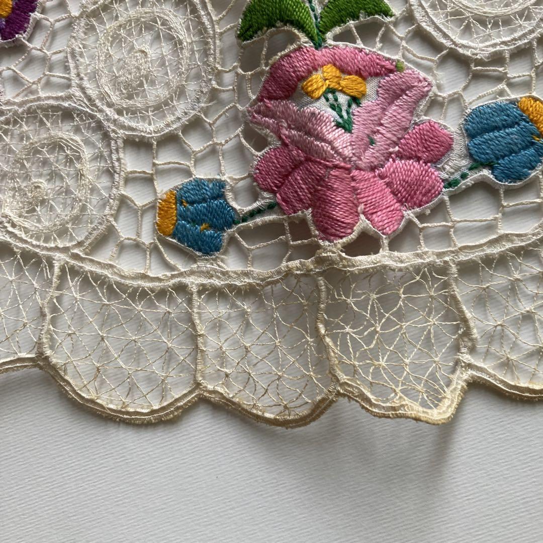 専用　ハンガリー　カロチャ刺繍　丸と四角