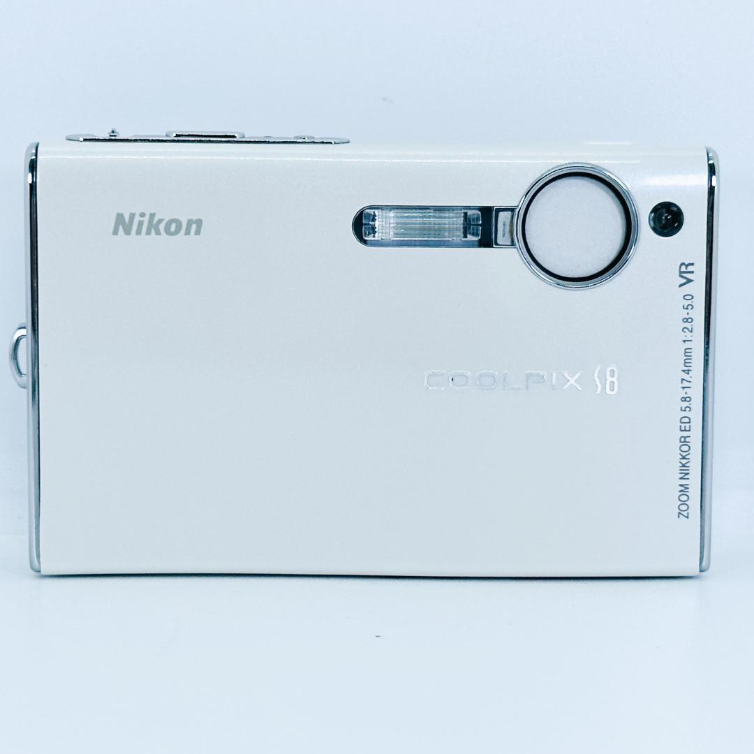 【美品】Nikon　デジタルカメラ COOLPIX S8　グロスホワイト