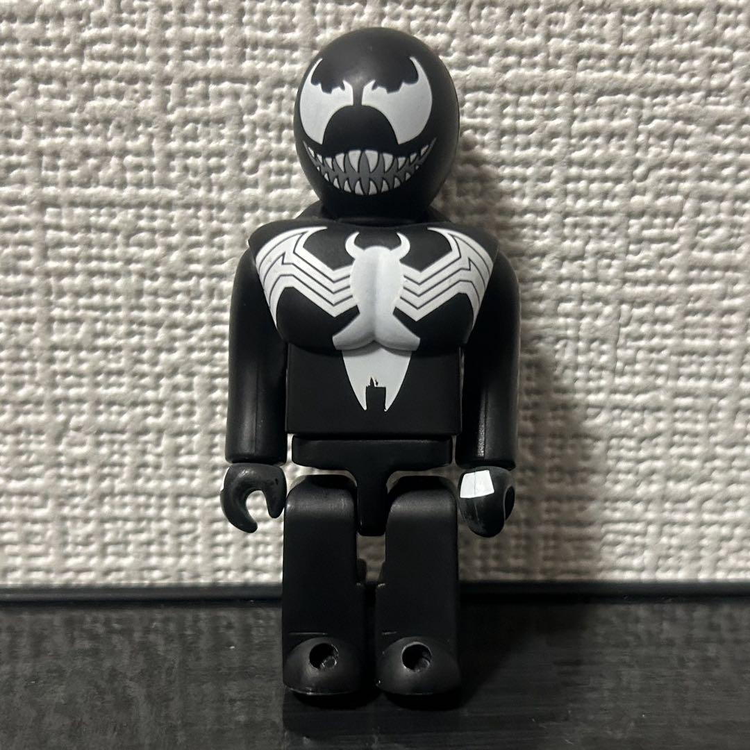 キューブリック　MARVEL ヴェノム
