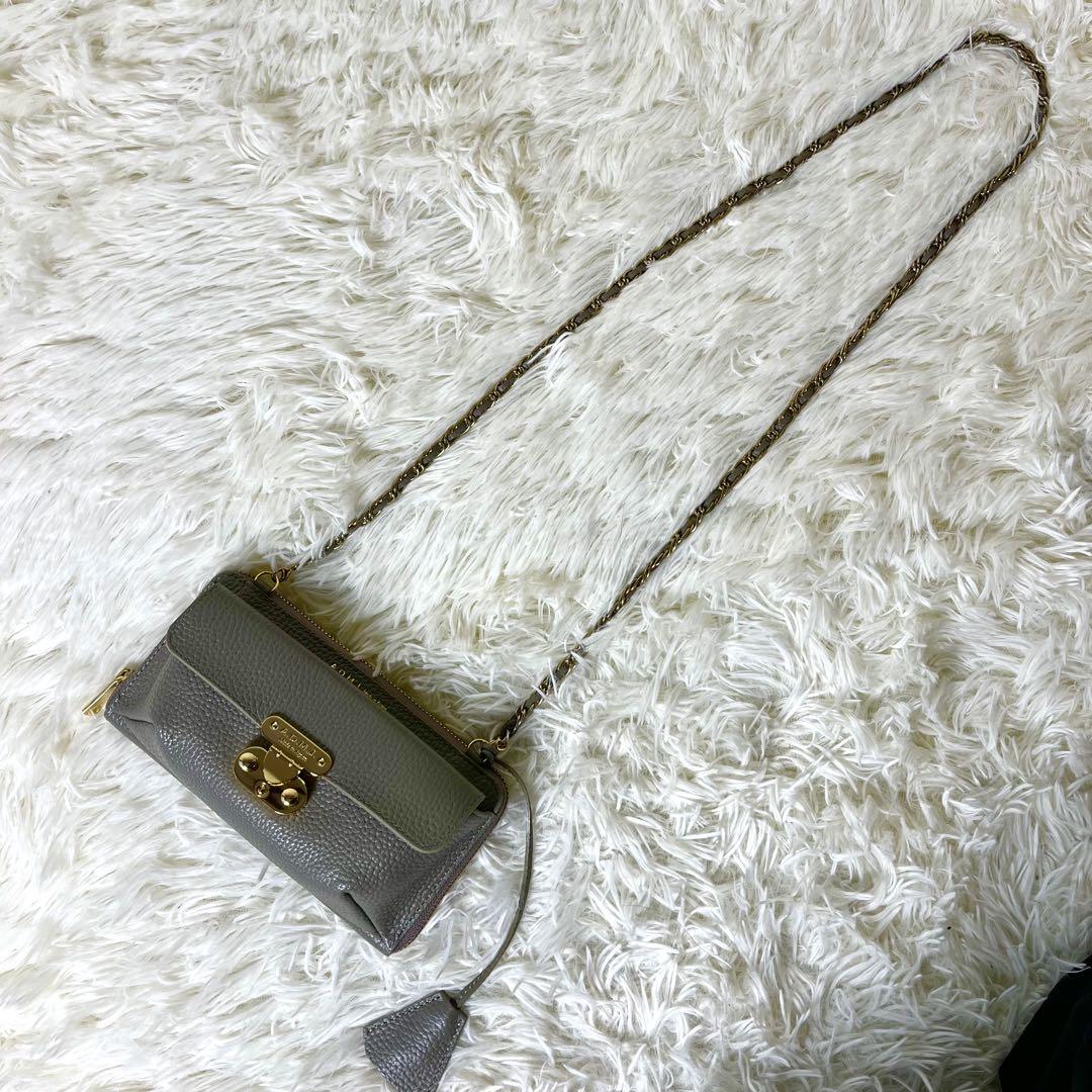 新品未使用　A.D.M.J. チェーン　ショルダーウォレット　レザー　グレー