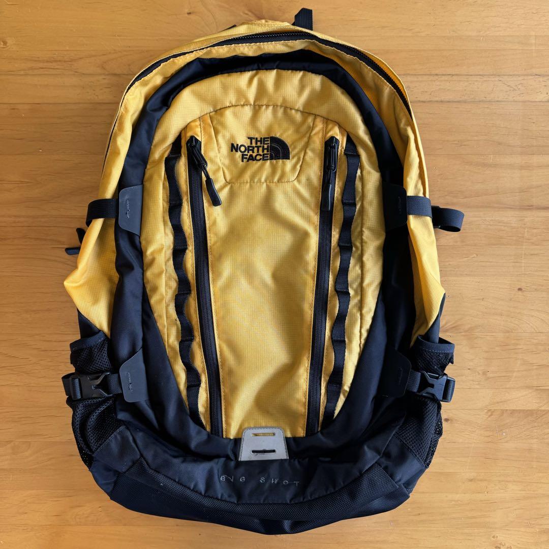 THE NORTH FACE リュック イエロー/ブラック